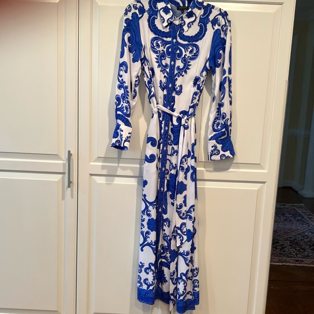 Elegant Blue and White Sheath Dress